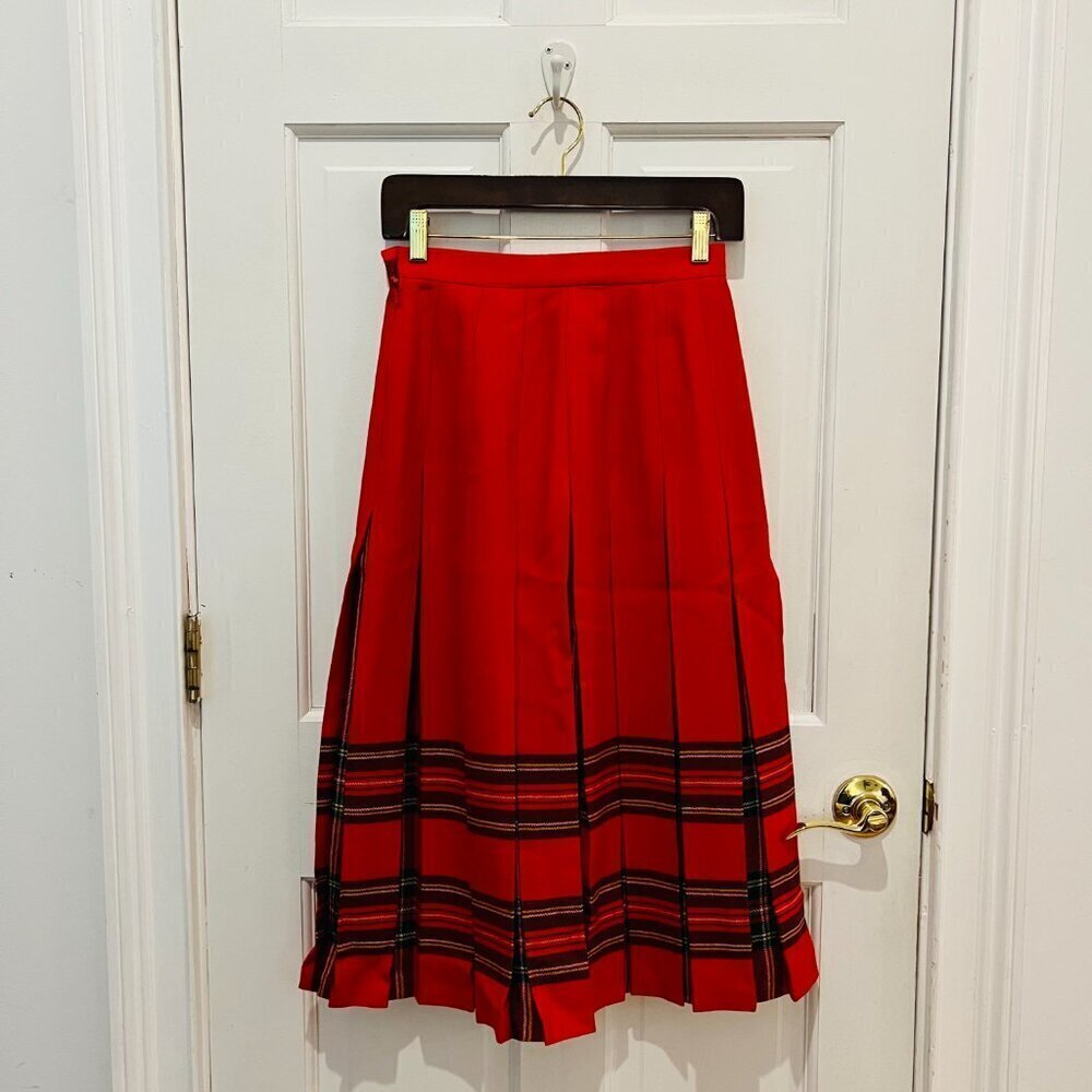 Dean's Of Scottland Wool Skirt Sz 4True Vintage, Pure Wool Skirt, Red, Plaid. - Picture 3 of 11